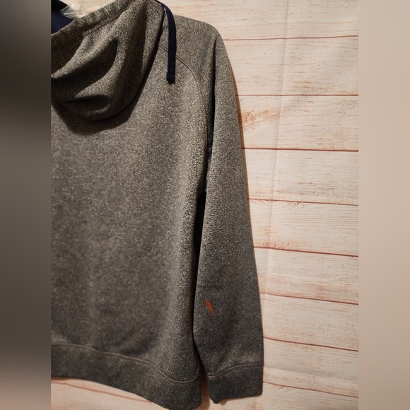 UConn Gray Hoodie Sweater - Picture 10 of 11